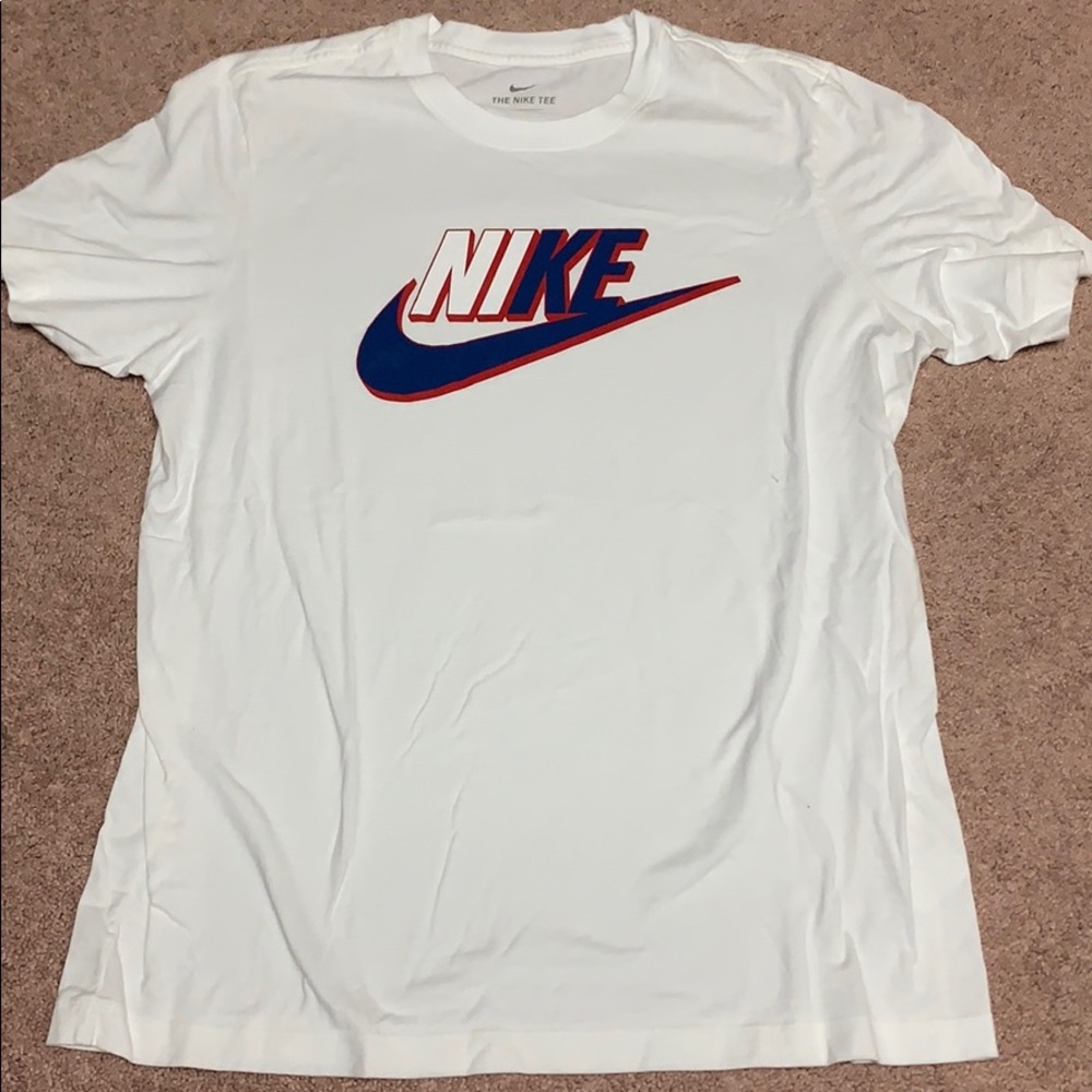 Men’s Nike Short Sleeve (worn once)